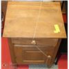Image 1 : WOOD TELEPHONE CABINET