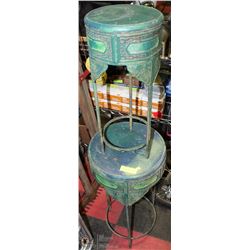 2 PAINTED METAL PLANT STANDS 9"X22", 14"X28"