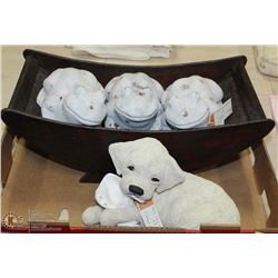 STONE DOG ORNAMENT & 3 FROGS IN BASKET