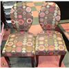 Image 1 : 2 SHOWHOME MATCHING ACCENT CHAIRS