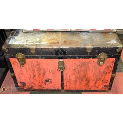 METAL STEAMER TRUNK VINTAGE
