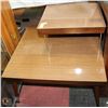 Image 1 : VINTAGE 2 TIER COFFEE TABLE