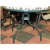 Image 1 : ROUND PATIO TABLE