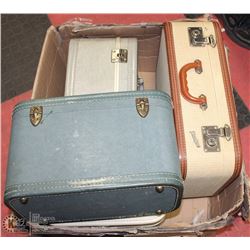VINTAGE SUIT CASE W/ 3 HARD CASE MAKE UP BAGS