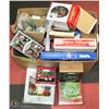 Image 1 : 20) BOX OF CHRISTMAS COLLECTIBLES