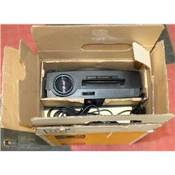 27)KODAK SLIDE PROJECTOR