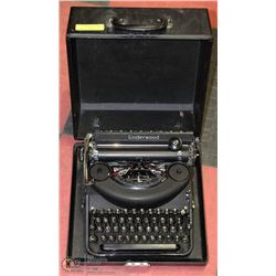 18) VINTAGE UNDERWOOD PORTABLE TYPEWRITER