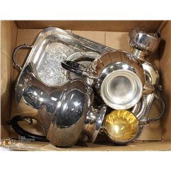 SILVERWARE SET