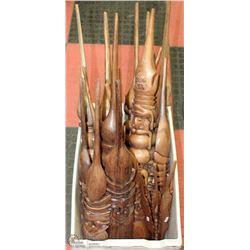 TOTE WITH ASSORTED HAND CARVED DISPLAYS AND WALL