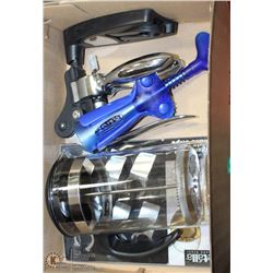 ESTATE COFFEE PRESS WITH MONSIEUR BAR CORKSCREW/