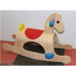 ONE PIECE SOLID WOOD HANDMADE  HORSE