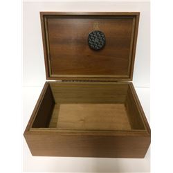CEDAR CIGAR HUMIDER