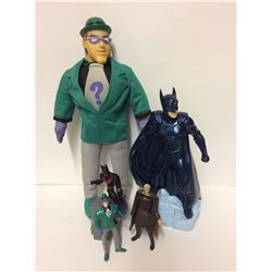 BATMAN ACTION FIGURE LOT (BATMAN, JOKER)