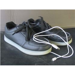 Gleam Kiks LED glow runners