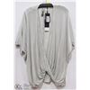 Image 1 : TOPPER WITH DRAPE CROSSOVER FRONT SIZE LRG