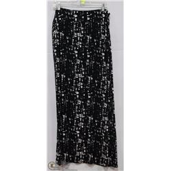MAXI LENGTH SKIRT SIZE LARGE