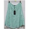 Image 1 : MINT DOTTED KNEE LENGTH SKIRT SIZE 14