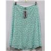 Image 1 : MINT DOTTED KNEE LENGTH SKIRT SIZE 16