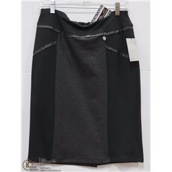 MID LENGTH SKIRT WITH WAFFLE ACCENT SZ XSM