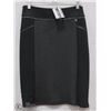 Image 1 : MID LENGTH SKIRT WITH WAFFLE ACCENT SZ LRG