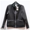 Image 1 : QUILTED JACKET WITH ZIPPER ACCENTS SIZE LRG