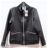 Image 1 : QUILTED JACKET WITH ZIPPER ACCENTS SIZE MED