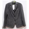 Image 1 : EMBOSSED BLAZER WITH SEQUENCE DETAILS SIZE MEDIUM