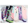 Image 1 : LOT OF 11 PAIRS OF ASSORTED SOCKS