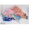 Image 1 : LOT OF 5 ASSORTED SCARVES