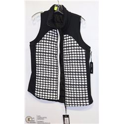 REVERSIBLE WINDOW PANE PRINT VEST SIZE LARGE