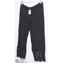 CROP LACE HEMMED PAJAMA PANT SIZE LARGE