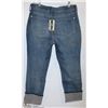 Image 1 : MEDIUM WASH CAPRI JEANS SIZE 12