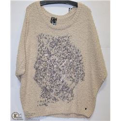 BATWING SWEATER SIZE LARGE