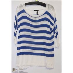 BLUE & WHITE STRIPED SWEATER SIZE XL