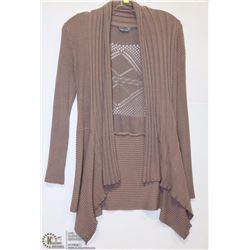 BEIGE KNIT CARDIGAN SIZE SMALL