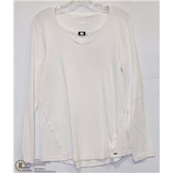 RIBBED CREW TOP WITH ORNAMENTAL NECK LINE SIZE SM