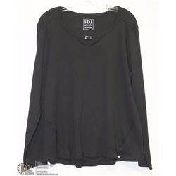 RIBBED CREW TOP WITH ORNAMENTAL NECK LINE SIZE XL