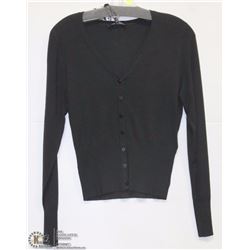 BUTTON FRONT TAPERED WAIST CARDIGAN SIZE XS