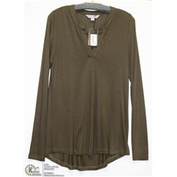 LONG SLEEVE V-NECK TOP SIZE SM