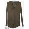 Image 1 : LONG SLEEVE V-NECK TOP SIZE XSM