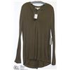 Image 1 : LONG SLEEVE V-NECK TOP SIZE LRG