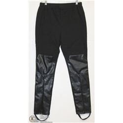 BLACK PANTS WITH FAUX LEATHER SIZE LARGE