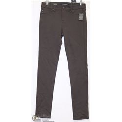 BROWN ULTRA STRETCH JEAN SIZE 4