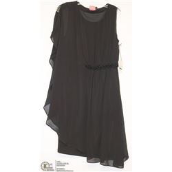 SLEEVELESS BLACK SHEER DRESS W/BEADED WAIST SIZE 6