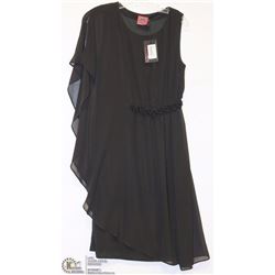 SLEEVELESS BLACK SHEER DRESS W/BEADED WAIST SZ4