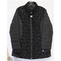 3/4 LENGTH WITH FLOCKED PRINT COAT SIZE 8