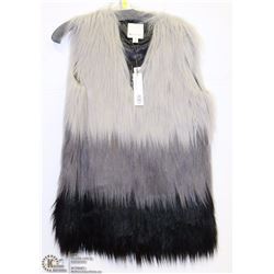 GREY FAUX FUR VEST SIZE MEDIUM