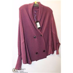 SWEATER WITH DOLMAN SLEEVE & BUTTON CLOSURE SZ XL