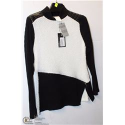 MOCK NECK SWEATER W/ZIP AND PLEATHER DETAILS SZ XSM