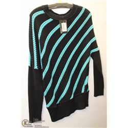 BLACK & AQUA SWEATER SIZE SMALL